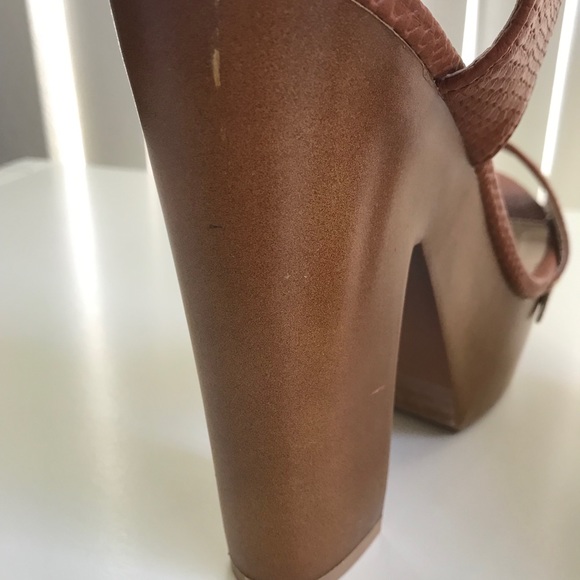 NWOT Charlotte Russe Platform Sandals Size 8 - Picture 6 of 6